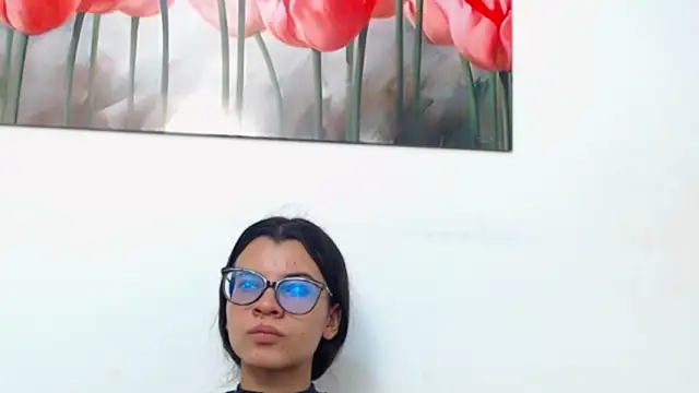 pinky f00x online show from March 28, 2026, 7:26 pm