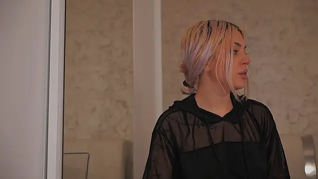 Snapshot of daisyblushh chatting on February 17, 2026, 3:31 pm daisyblushh online show from February 17, 2026, 3:31 pm