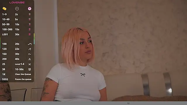 Snapshot of daisyblushh chatting on January 19, 2026, 3:05 pm daisyblushh online show from January 19, 2026, 3:05 pm