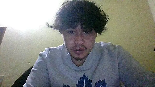 Snapshot of jorgexsuil2hh chatting on July 21, 2026, 5:42 am jorgexsuil2hh online show from July 21, 2026, 5:42 am