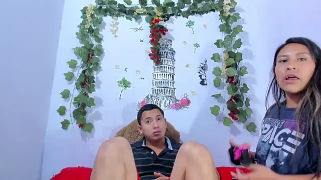 NataliaAndJulliam online show from February 3, 2026, 3:59 am