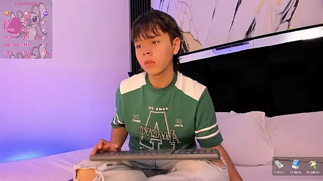 Snapshot of nico_leroy chatting on September 12, 2025, 5:13 pm nico leroy online show from September 12, 2025, 5:13 pm