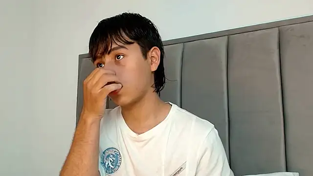 Snapshot of nico_leroy chatting on September 22, 2025, 7:09 pm nico leroy online show from September 22, 2025, 7:09 pm