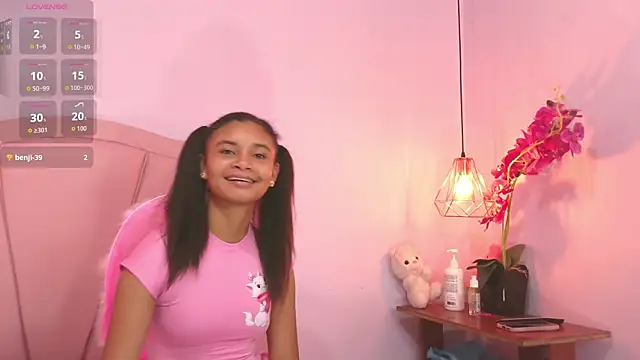 liz7skinny online show from November 29, 2025, 9:37 pm