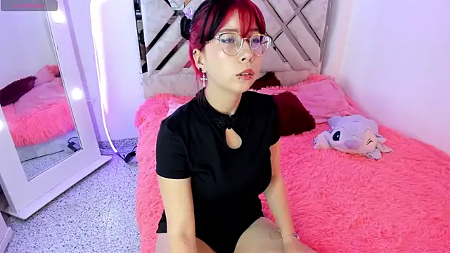 Nicol Otome  online show from October 11, 2025, 3:29 am