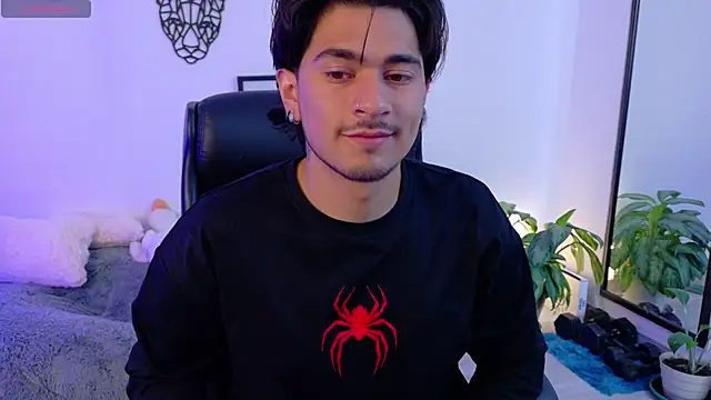 Snapshot of Elian_savoy chatting on February 24, 2026, 10:27 am Elian savoy online show from February 24, 2026, 10:27 am