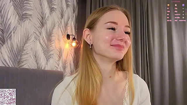 ElvinaRose online show from January 15, 2026, 2:15 am