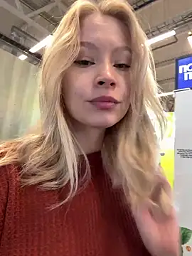 Snapshot of Cum_girlss chatting on September 18, 2025, 6:16 am Cum girlss online show from September 18, 2025, 6:16 am