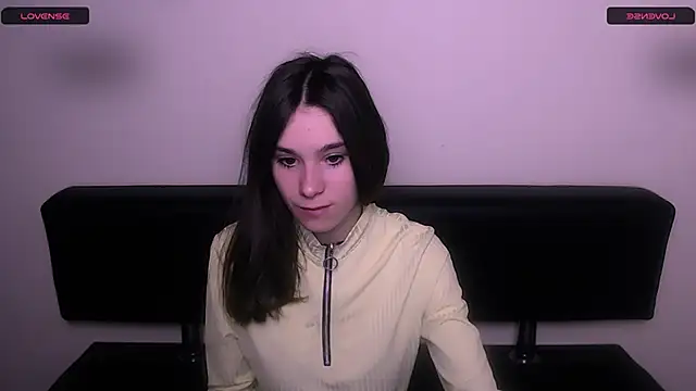 RosaRay  online show from February 24, 2026, 7:20 am