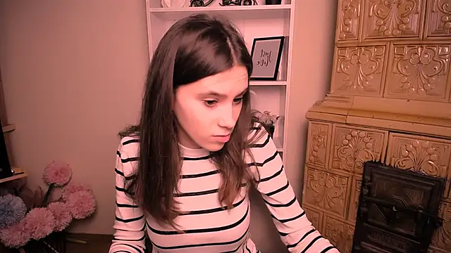 RosaRay  online show from March 17, 2026, 7:11 am