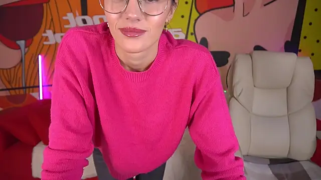 EviLune online show from October 15, 2025, 7:16 am