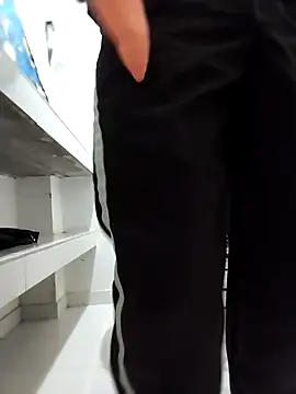 SOY0119DIEGO online show from October 1, 2025, 11:19 pm