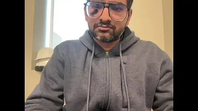 pranastro00 online show from October 21, 2025, 1:21 pm