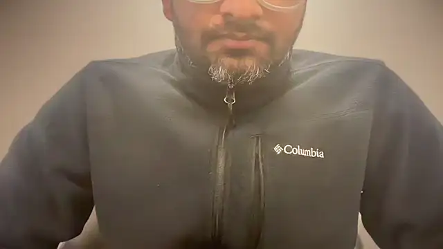 pranastro00 online show from May 27, 2026, 1:40 pm