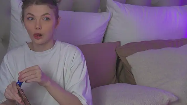 Snapshot of miamunn chatting on February 12, 2026, 7:35 pm miamunn online show from February 12, 2026, 7:35 pm