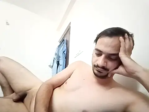 Snapshot of Amit_desai chatting on October 6, 2025, 6:08 pm Amit desai online show from October 6, 2025, 6:08 pm