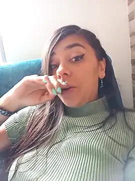 SharonDustLove online show from October 19, 2025, 4:32 pm