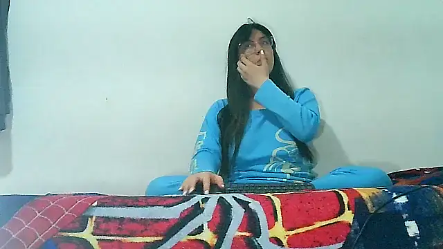 lareinalareinadelanal online show from November 22, 2025, 11:03 pm