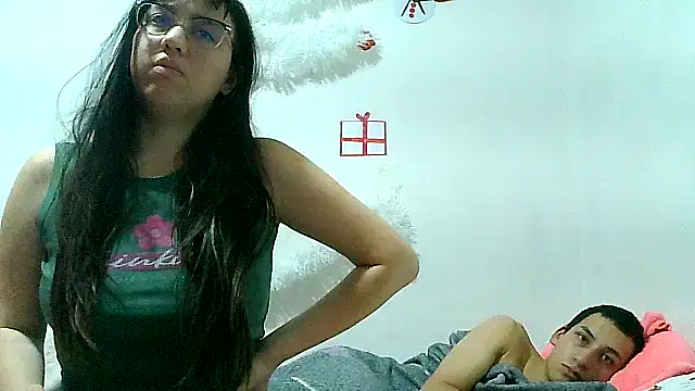 lareinalareinadelanal online show from December 18, 2025, 9:03 am