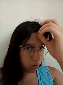 lareinalareinadelanal online show from October 13, 2025, 12:51 pm