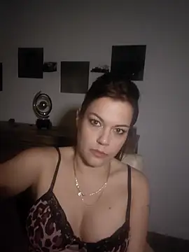 Snapshot of Foxy-Milfy chatting on September 29, 2025, 10:37 pm Foxy-Milfy online show from September 29, 2025, 10:37 pm