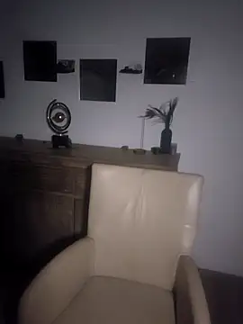 Snapshot of Foxy-Milfy chatting on September 29, 2025, 5:25 am Foxy-Milfy online show from September 29, 2025, 5:25 am