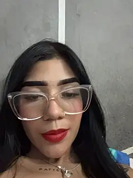 ElaRose 12 online show from April 3, 2026, 6:47 pm