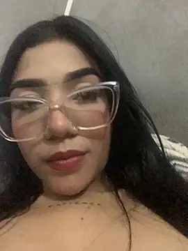 ElaRose 12 online show from November 7, 2025, 6:23 pm