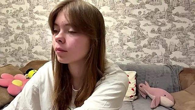 Snapshot of CoralinaEastoy chatting on September 10, 2025, 8:19 pm CoralinaEastoy online show from September 10, 2025, 8:19 pm