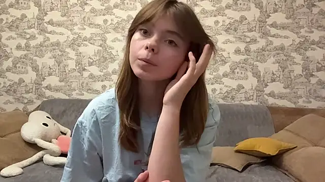 Snapshot of CoralinaEastoy chatting on September 23, 2025, 9:33 pm CoralinaEastoy online show from September 23, 2025, 9:33 pm
