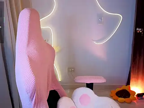 kimflexible x online show from February 6, 2026, 5:47 am