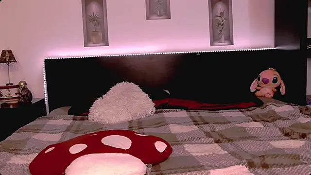 M1kaylaRaven online show from January 10, 2026, 4:41 am