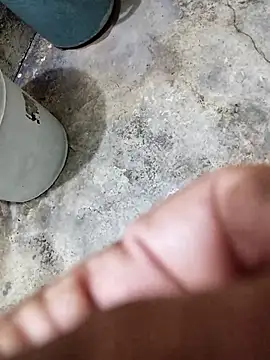 Snapshot of 13elvergon chatting on November 17, 2025, 9:57 am 13elvergon online show from November 17, 2025, 9:57 am