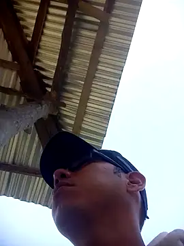 Snapshot of 13elvergon chatting on March 15, 2026, 1:07 pm 13elvergon online show from March 15, 2026, 1:07 pm