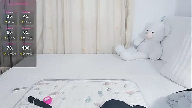 Ailsa-Baby online show from October 19, 2025, 9:34 am