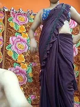 Seducing couple online show from June 14, 2026, 5:25 pm