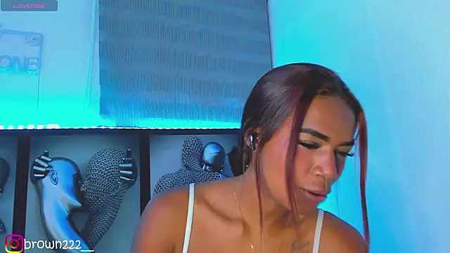  naomibrown  online show from February 5, 2026, 4:30 am