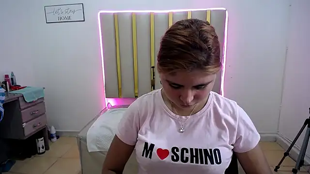 Snapshot of keilicita_tonny_18 chatting on September 25, 2025, 4:57 pm keilicita tonny 18 online show from September 25, 2025, 4:57 pm