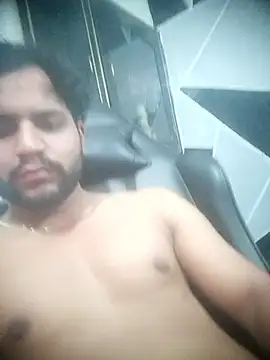 Kartikkartik8595 online show from March 15, 2026, 9:33 pm