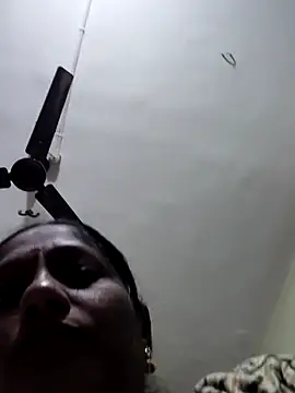 papukurty online show from October 9, 2025, 5:02 pm