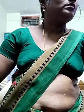 Snapshot of papukurty chatting on January 5, 2026, 5:27 pm papukurty online show from January 5, 2026, 5:27 pm