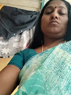 Snapshot of papukurty chatting on September 15, 2025, 6:25 am papukurty online show from September 15, 2025, 6:25 am