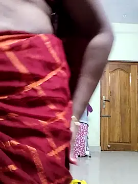 Snapshot of papukurty chatting on December 19, 2025, 6:16 am papukurty online show from December 19, 2025, 6:16 am