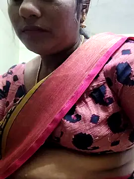 Snapshot of papukurty chatting on December 14, 2025, 9:15 am papukurty online show from December 14, 2025, 9:15 am