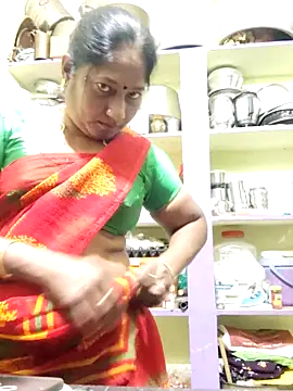 Snapshot of papukurty chatting on February 14, 2026, 1:28 am papukurty online show from February 14, 2026, 1:28 am