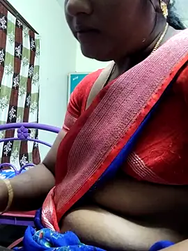 Snapshot of papukurty chatting on February 11, 2026, 3:12 pm papukurty online show from February 11, 2026, 3:12 pm