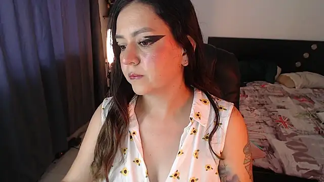 Snapshot of Abbyjoness21 chatting on January 7, 2026, 8:14 pm Abbyjoness21 online show from January 7, 2026, 8:14 pm