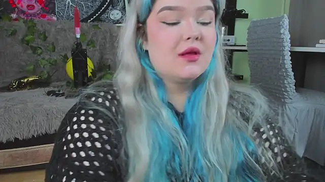  CandyM1lky  online show from October 30, 2025, 6:55 am