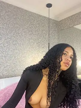 jadee8 online show from June 20, 2026, 5:29 pm