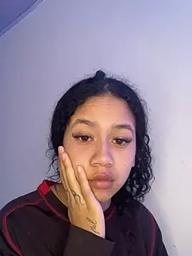 jadee8 online show from February 6, 2026, 7:32 pm